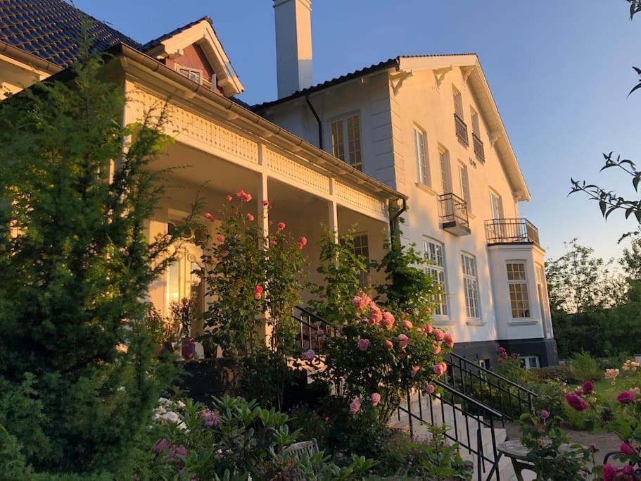 Eksklusiv Taglejlighed Med Hav- Og Skovudsigt Risskov Exterior photo